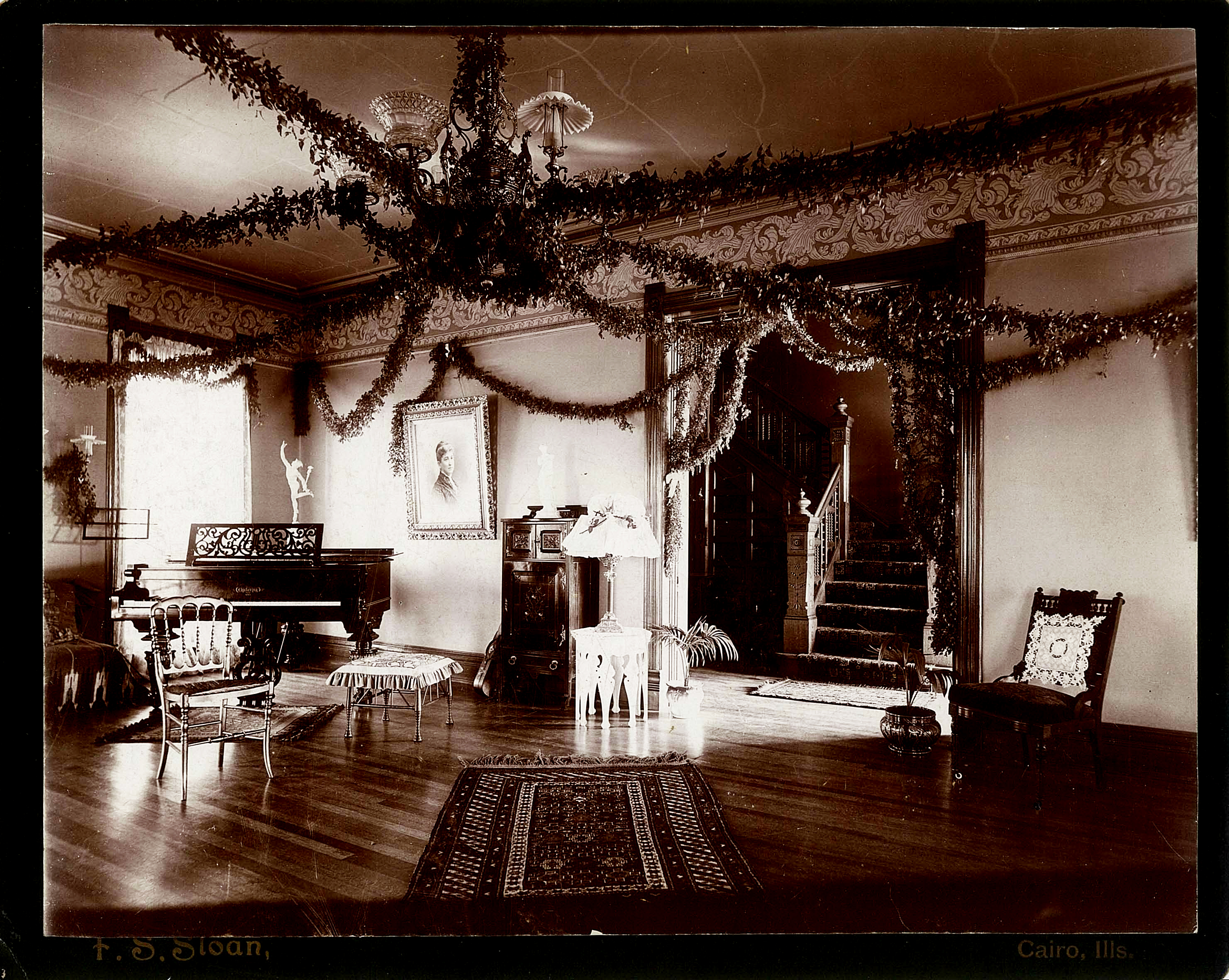 HLH main room to piano